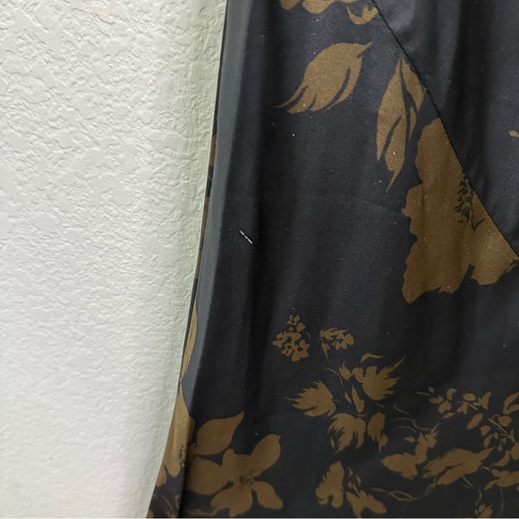 REFORMATION Annabelle Silk Dress in Night Garden SZ US 8 - Picture 4 of 7